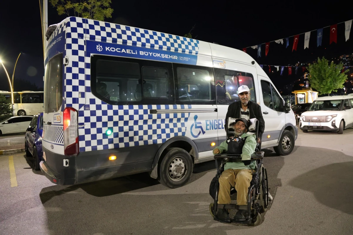 27 KİTAPLIK BAŞARI HİK&Acirc;YESİNE &ldquo;ENGELSİZ TAKSİ&rdquo; DESTEĞİ