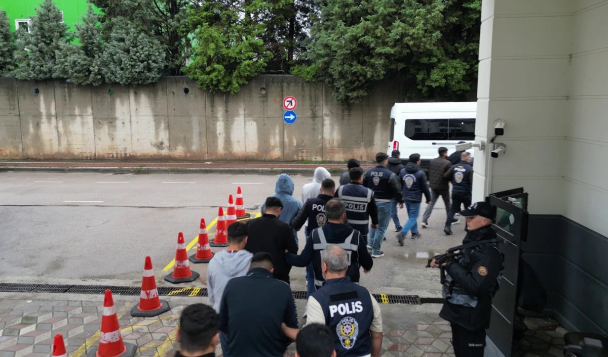6,2 MİLYARLIK PARA TRAFİĞİNDE 29 Ş&Uuml;PHELİ TUTUKLANDI