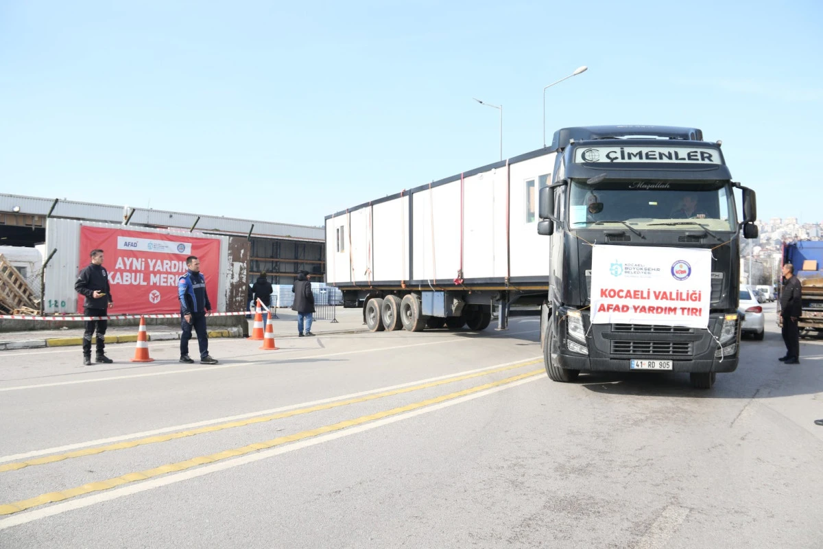 ASRIN FELAKETİNDE KOCAELİ B&Uuml;Y&Uuml;KŞEHİR CANLA BAŞLA &Ccedil;ALIŞTI;  KOCAELİ&rsquo;DEN HATAY&rsquo;A UZANAN DAYANIŞMA HİK&Acirc;YESİ