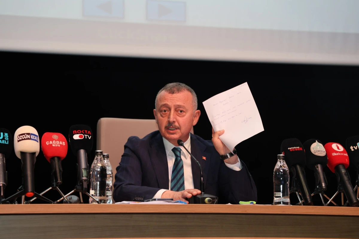BAŞKAN B&Uuml;Y&Uuml;KAKIN, 19 MAYIS&rsquo;A  SAYGISIZLIK DEDİ, M&Uuml;DAHALE ETTİ