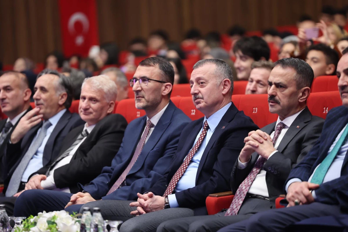 BAŞKAN B&Uuml;Y&Uuml;KAKIN: İNSANLIĞIN KURTULUŞU O&rsquo;NUN (S.A.V.) YOLUNDAN GİTMEKLE OLACAK