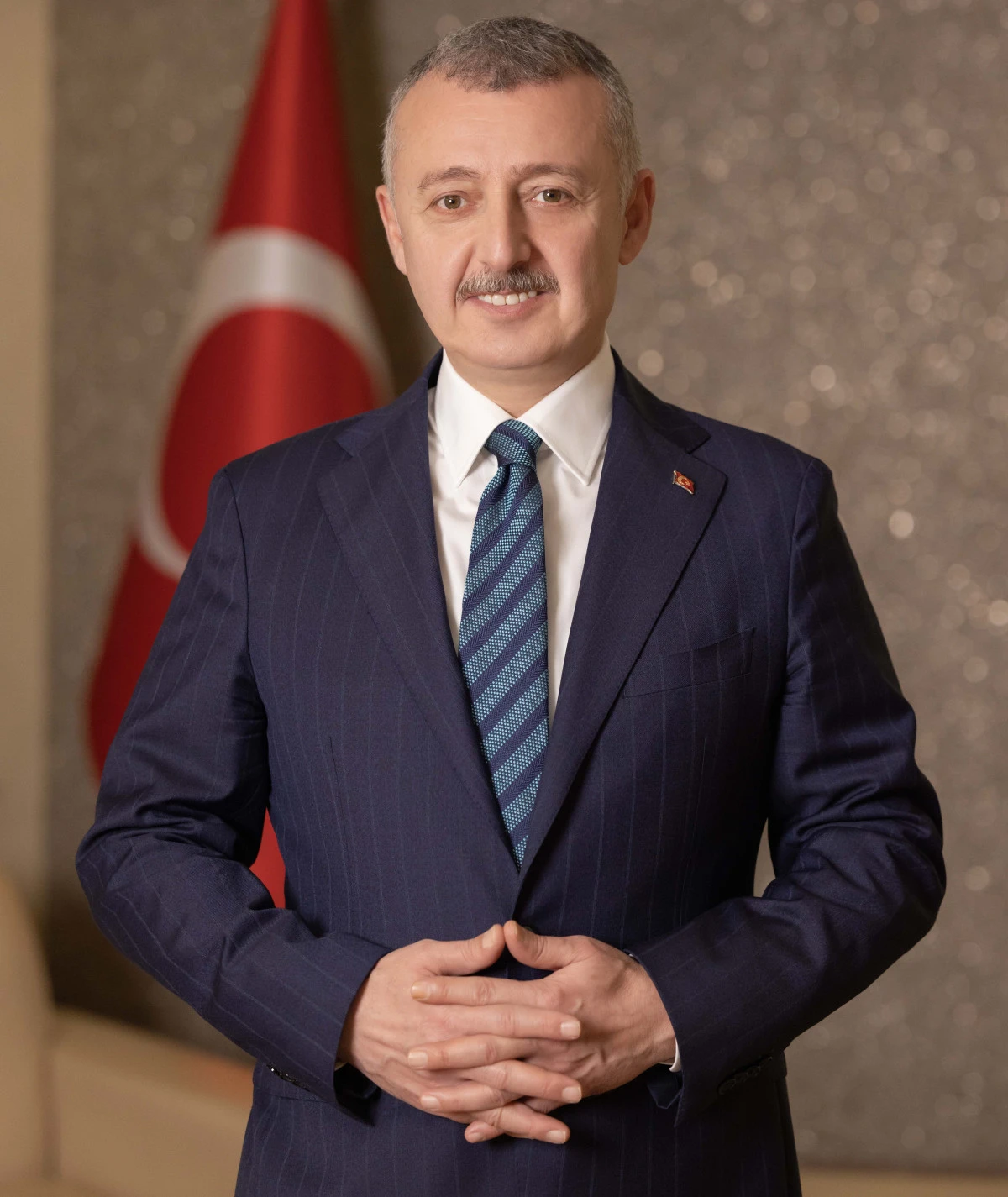 BAŞKAN B&Uuml;Y&Uuml;KAKIN&rsquo;DAN 23 NİSAN MESAJI