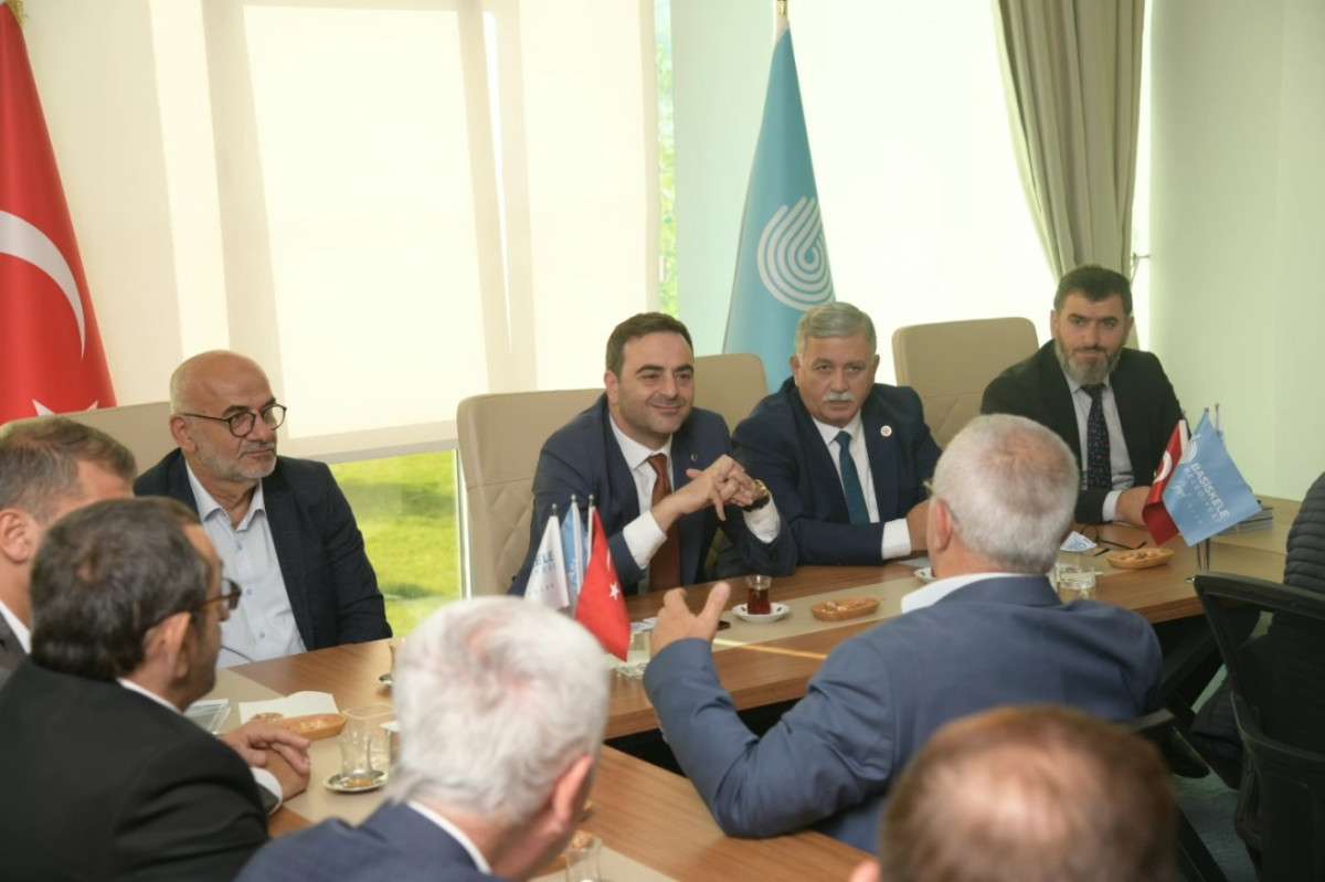 BAŞKAN ÖZLÜ: “HEP BİRLİKTE GÜZEL İŞLER’E DEVAM EDECEĞİZ” 