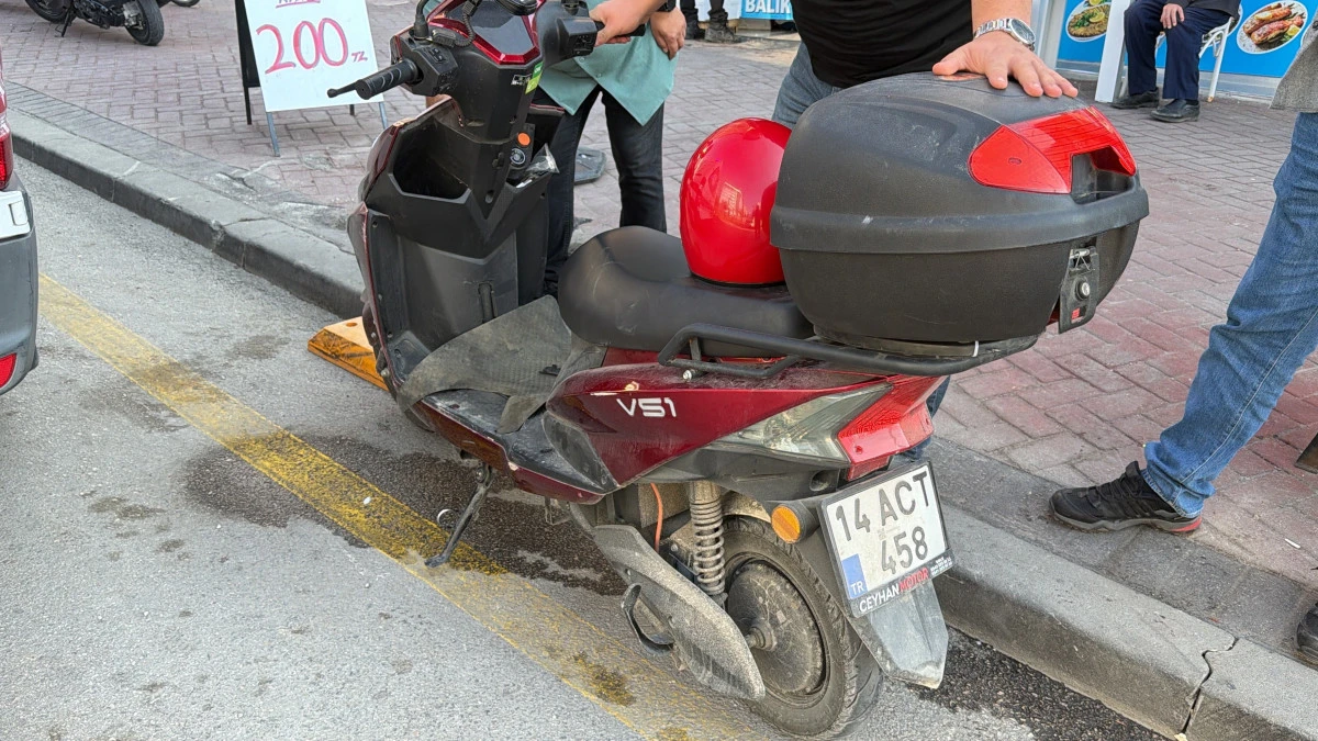 BOLU&rsquo;DA KAVŞAKTA YOL VERMEYEN OTOMOBİL KAZAYA NEDEN OLDU  