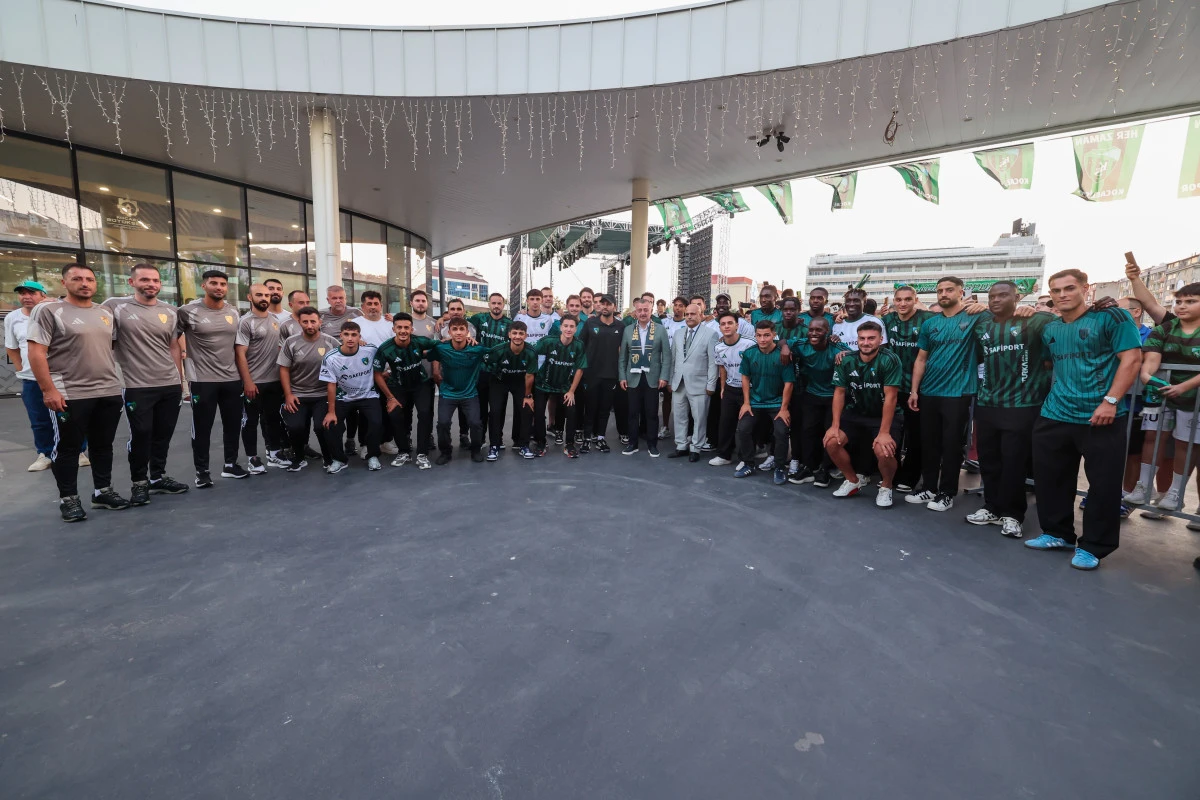B&Uuml;Y&Uuml;KAKIN&rsquo;DAN KOCAELİSPOR&rsquo;A B&Uuml;Y&Uuml;K MORAL