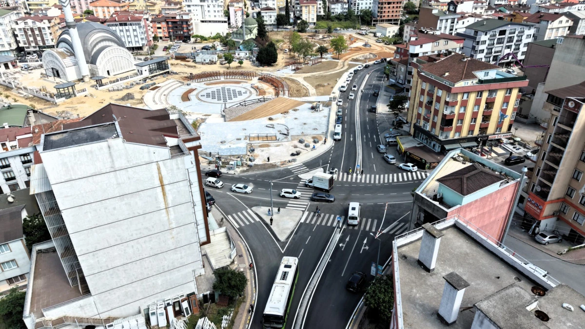 &Ccedil;AYIROVA&rsquo;DAKİ KAVŞAKTA B&Uuml;Y&Uuml;KŞEHİR İMZASI