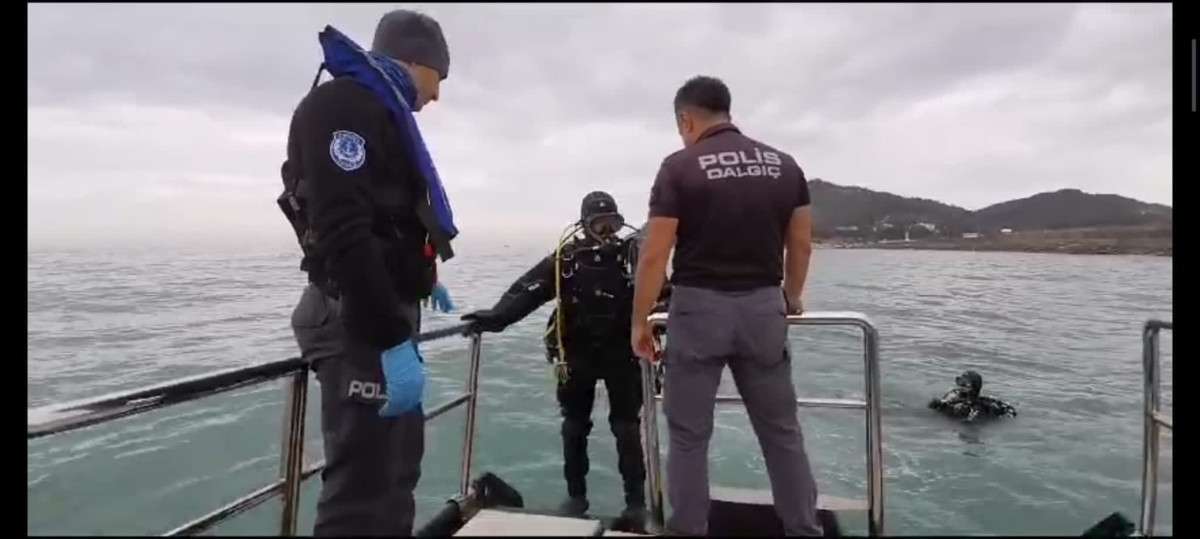 DENİZ POLİSİNDEN AKÇAKOCADA DENETİM