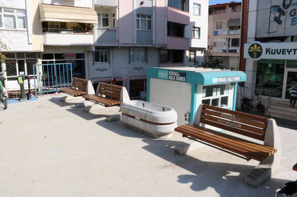 DERİNCE KENT MEYDANINA KENTSEL DONATI   