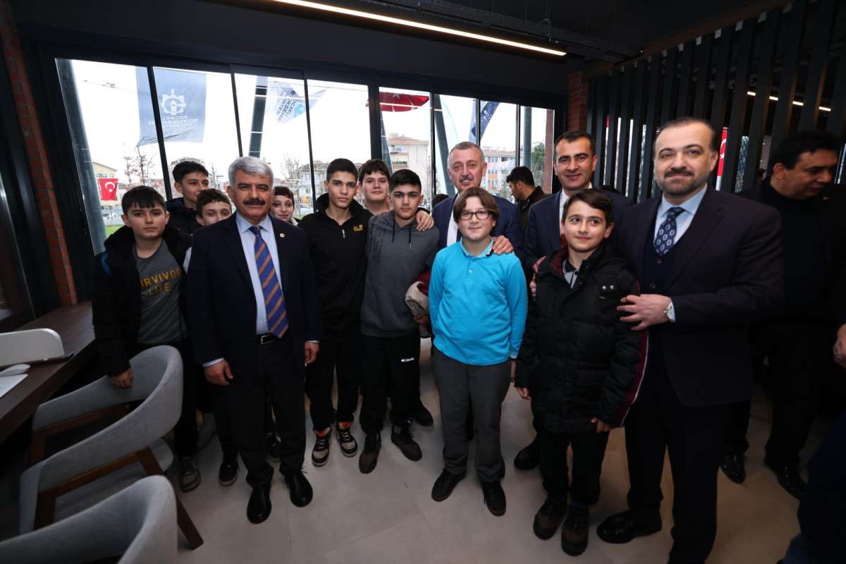 DERİNCE KÜTÜPHANESİ HİZMETE GİRDİ