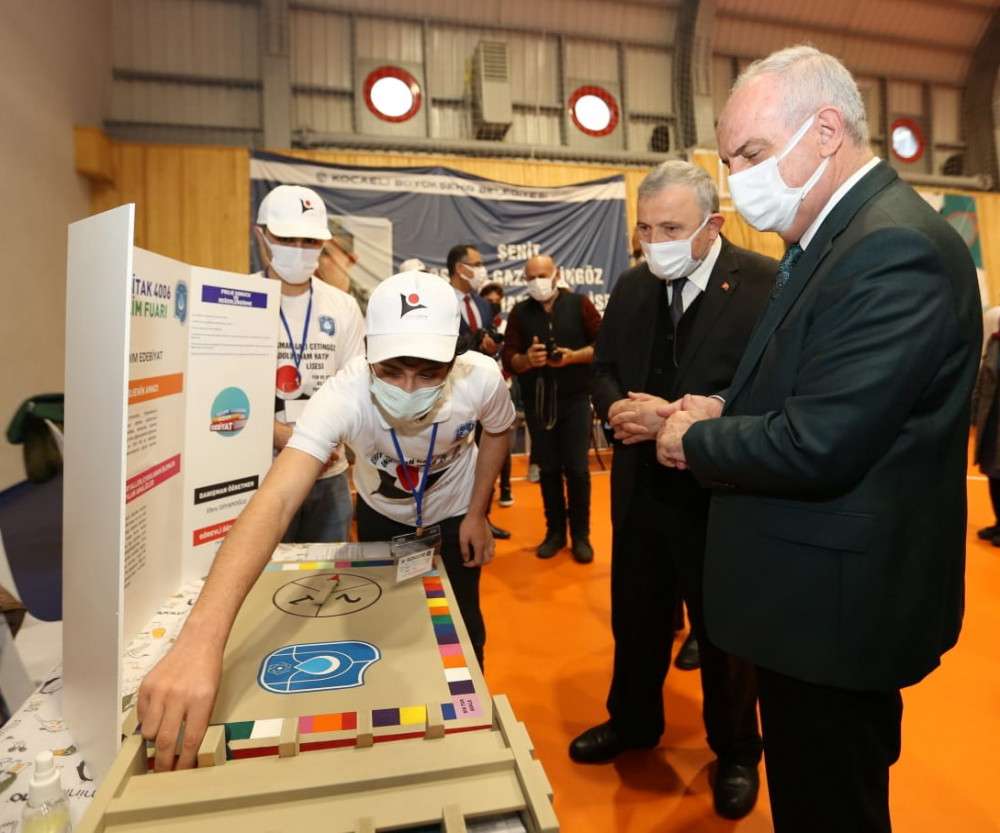 DERİNCE’DE TÜBİTAK BİLİM FUARI