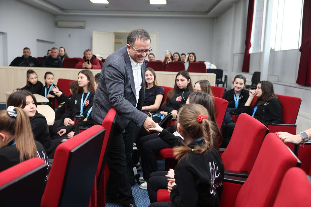 DERİNCE’NİN SPORDAKİ YÜKSELEN BAŞARISI