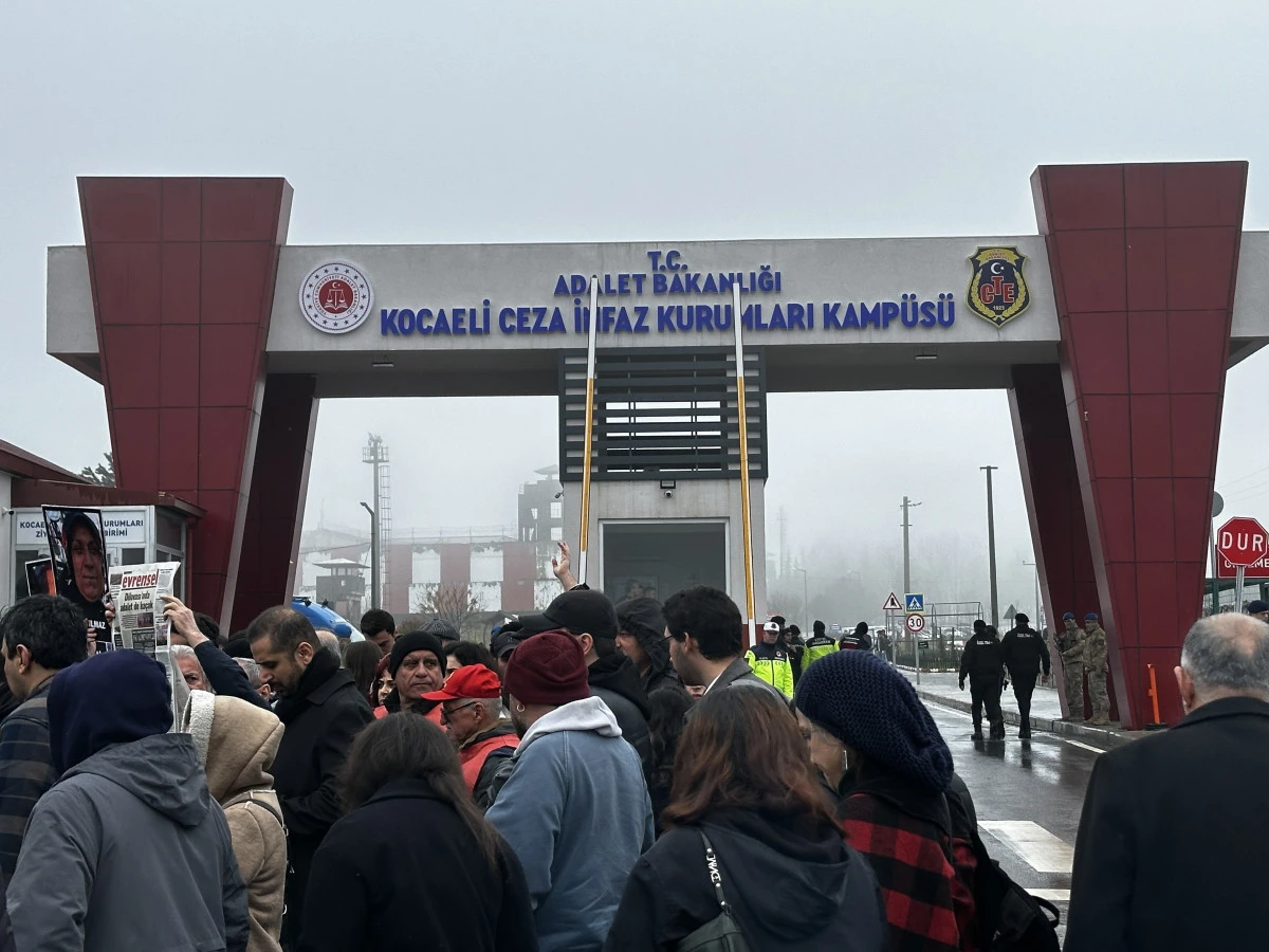 DİLOVASI'NDAKİ PARF&Uuml;M TESİSİ YANGINI DAVASINDA SANIKLAR HAKİM KARŞISINDA