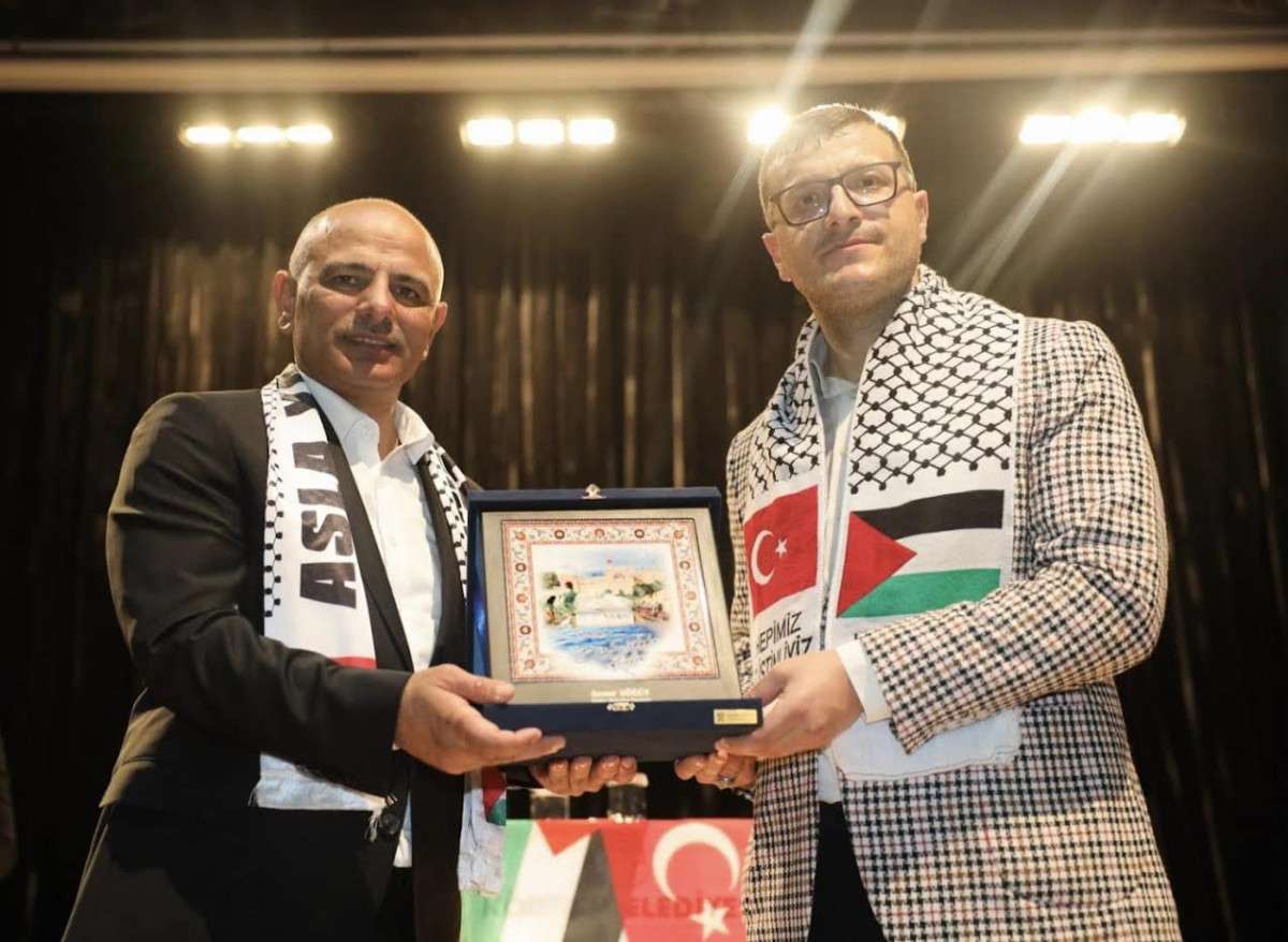 DOÇ. DR. AYDIN ''KUDÜS BİZİM PARÇAMIZDIR''