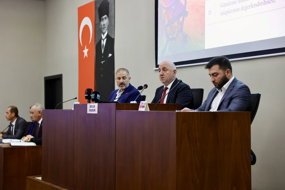 D&Uuml;NYA GEN&Ccedil;LER KİCK BOKS ŞAMPİYONU EZEL NUR KARALAR'A ALTIN &Ouml;D&Uuml;L&Uuml;  