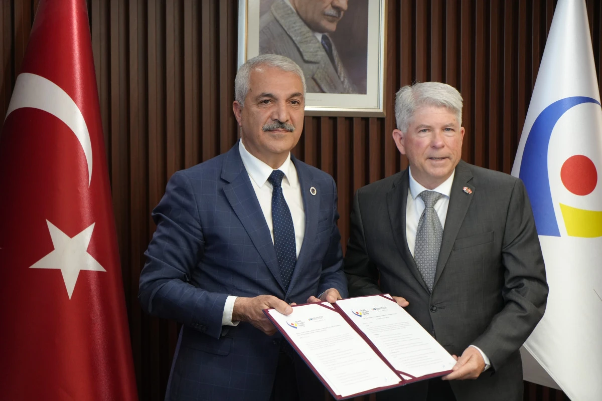  GEBZE'DEN KANADA'YA KITALAR ARASI TİCARET K&Ouml;PR&Uuml;S&Uuml;