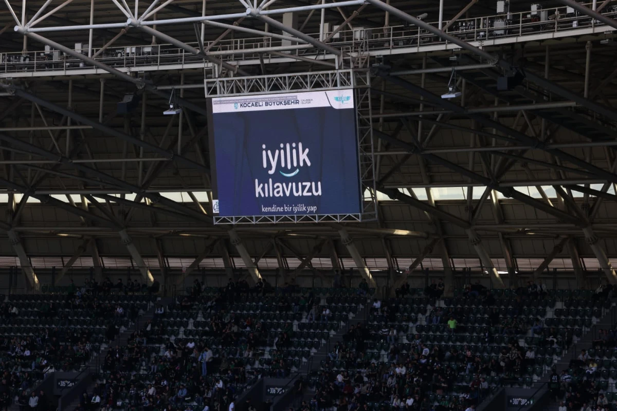 İYİLİK, KOCAELİ STADYUMU'NDAN YAYILDI