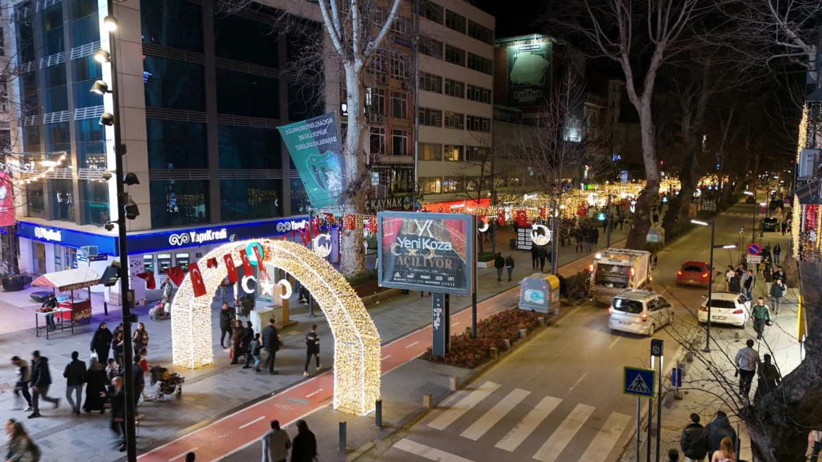 İZMİT, RAMAZAN&rsquo;I IŞIL IŞIL KARŞILIYOR