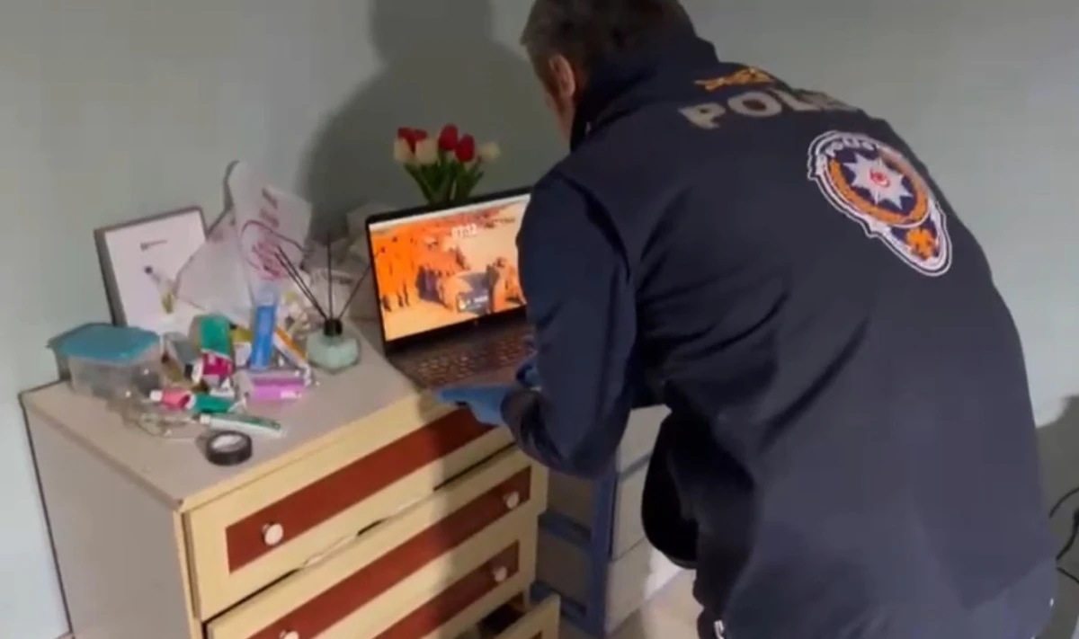 KASTAMONU&rsquo;DA SİBER SU&Ccedil; OPERASYONU: 5 G&Ouml;ZALTI     