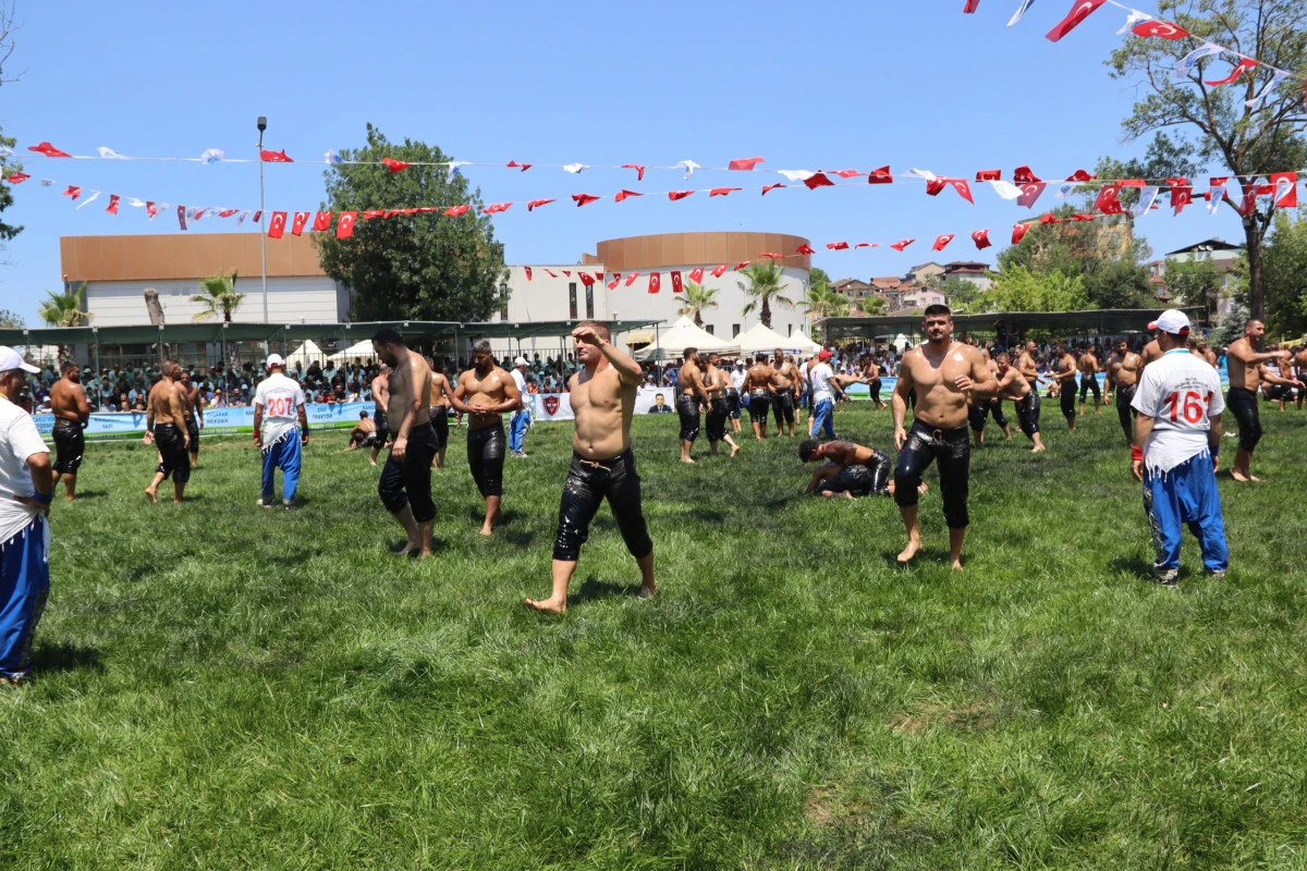 KIRKPINAR&rsquo;IN ARDINDAN G&Ouml;ZLER KANDIRA&rsquo;YA &Ccedil;EVRİLDİ