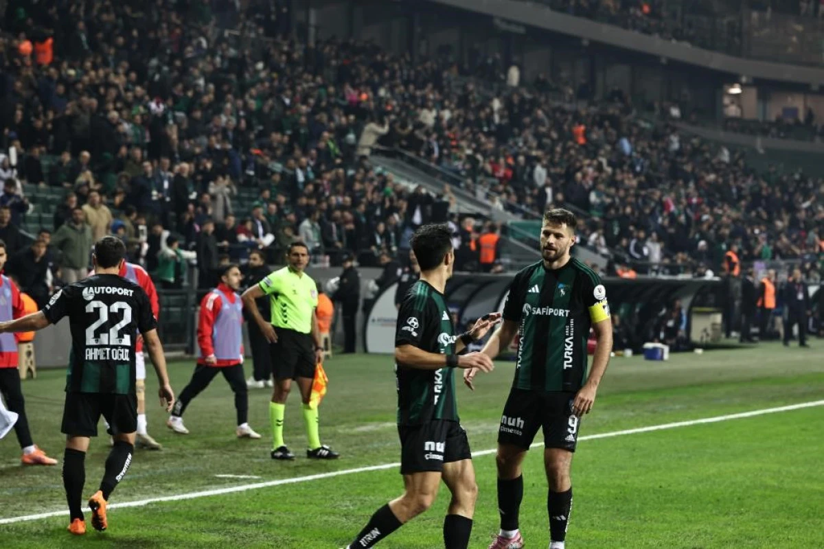 KOCAELİSPOR'UN İLK YARI KARNESİ