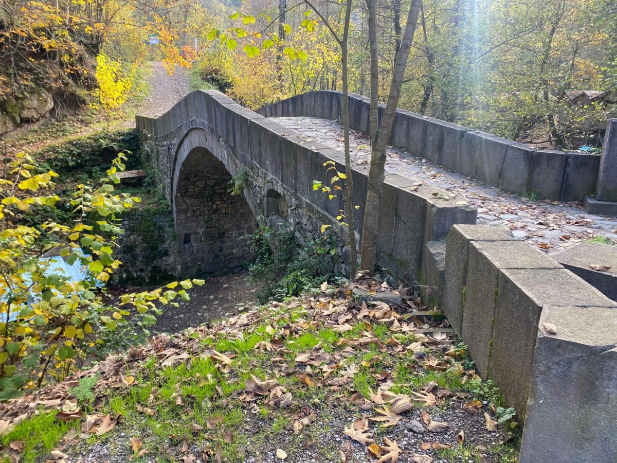 MİLLİ MÜCADELE'NİN TANIĞI 150 YILLIK TAŞ KÖPRÜ ZAMANA MEYDAN OKUYOR