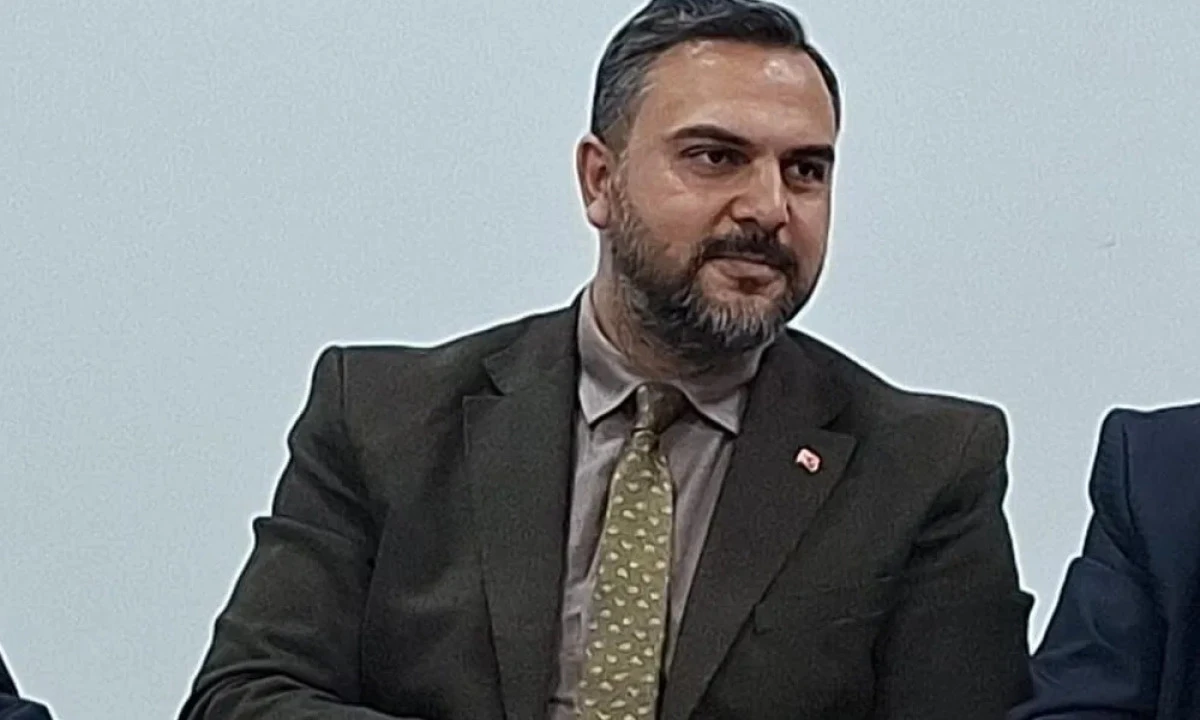 NACİ KAZAK&rsquo;TAN ESNAFA G&Uuml;VENCE: KOCAELİ B&Uuml;Y&Uuml;KŞEHİR HER ZAMAN YANINIZDA!