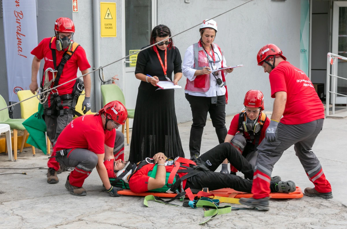 OYAK ÇİMENTO’NUN 7 FABRİKASI  İŞ GÜVENLİĞİNDE EN İYİ OLMA HEDEFİ İÇİN YARIŞTI
