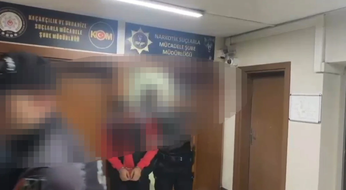 SAKARYA'NIN 2 İL&Ccedil;ESİNDE UYUŞTURUCU OPERASYONU: 3 TUTUKLAMA