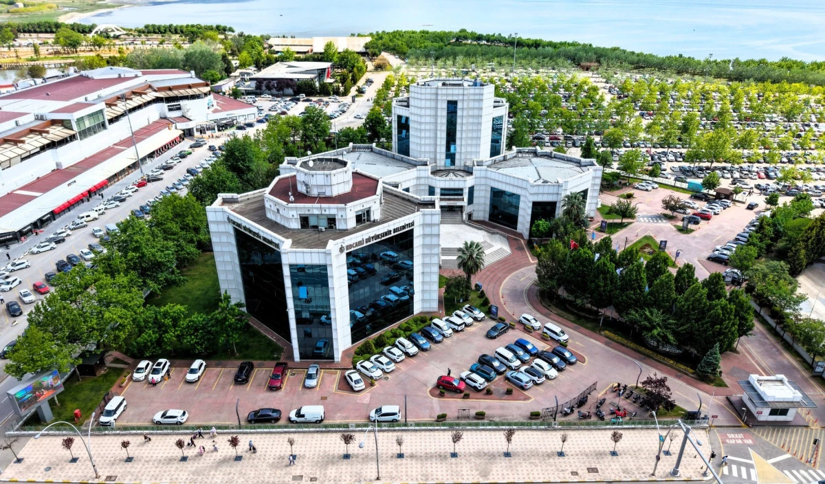 ŞEHİT VE GAZİ &Ccedil;OCUKLARINA 2 MİLYON 913 BİN TL EĞİTİM DESTEĞİ