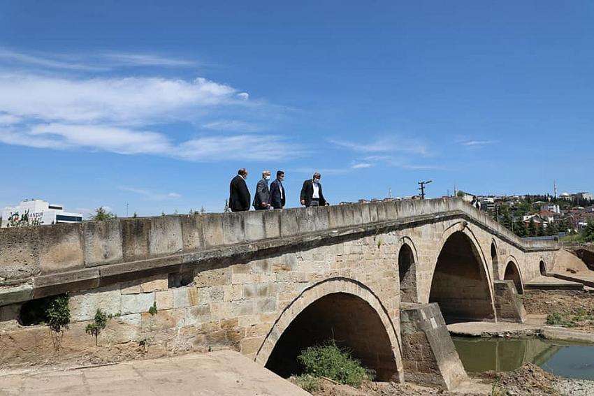 TARİHİ KÖPRÜ RESTORE EDİLİYOR