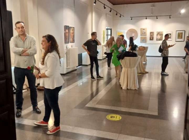 TARİHİ TREN GARINDA ÖYLESİNE BİR SERGİ