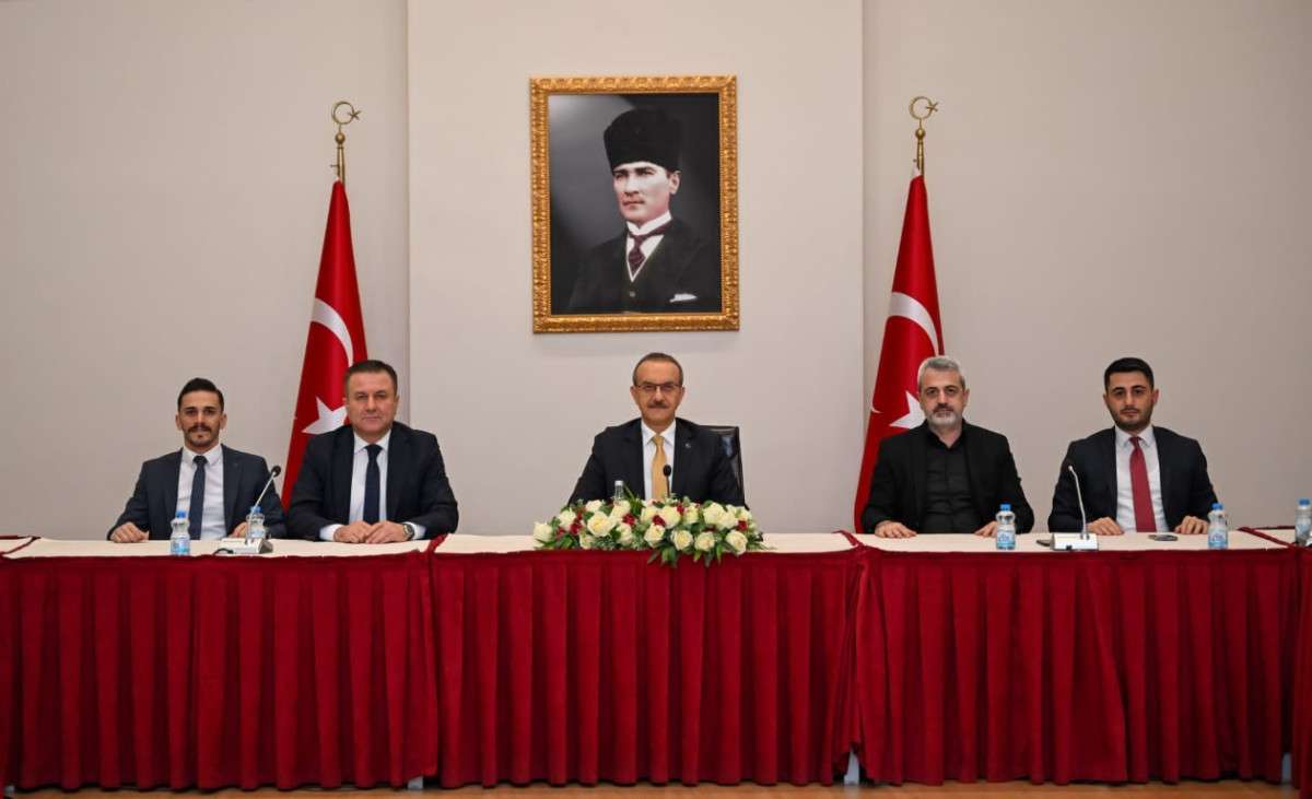 VALİ YAVUZ'A KOCAELİ KENT KONSEYİ'NDEN ZİYARET